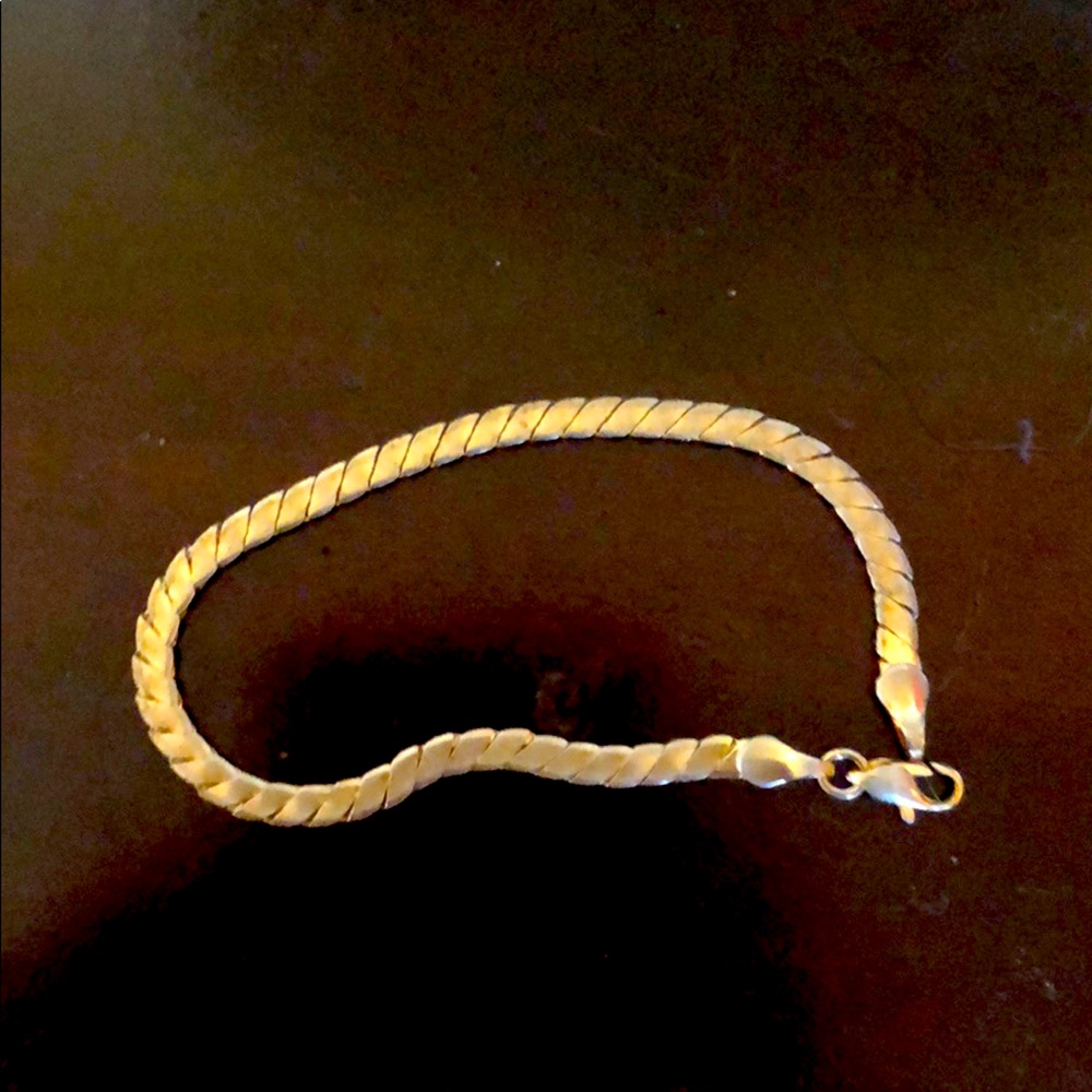 Gold bracelet
